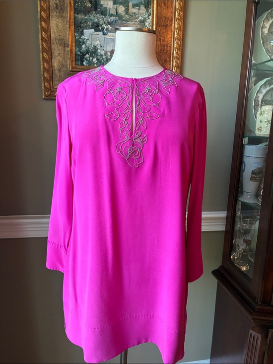 Anne Klein Tops - Anne Klein Silk Vibrant Hot Pink Embroidered Tunic Size Medium